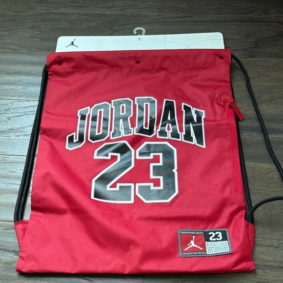 Jordon Jumpman Jersey Gym Sack,zipper side pocket,drawcord shoulder straps,light - Picture 1 of 5